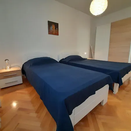 Holiday home Fuer 4 Personen Und 2 In Uag, Istrien Istrische Riviera